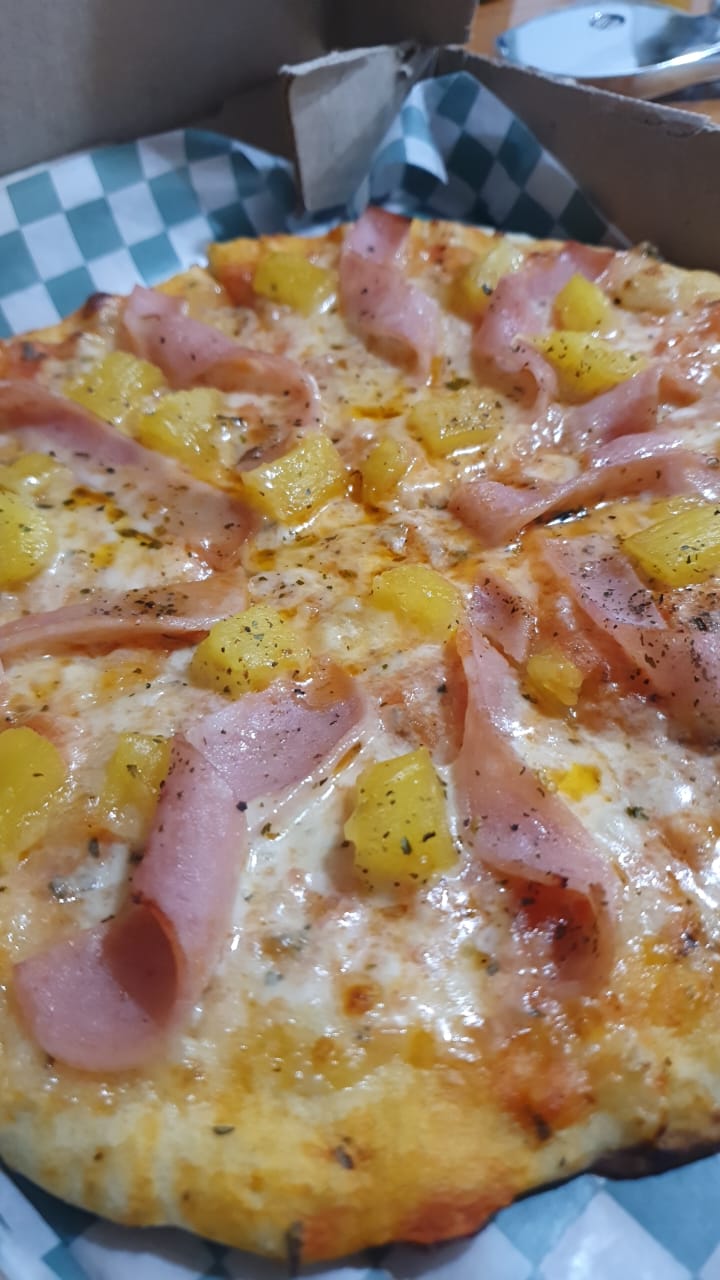 Pizza Hawaiana